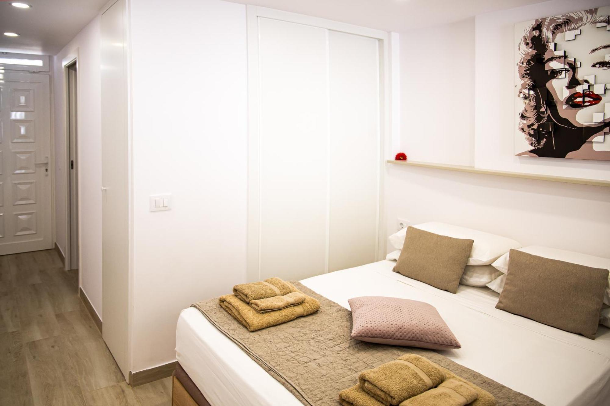 Luxury Suite Borinquen With Parking And Swimming Pool Playa de las Americas  Bagian luar foto